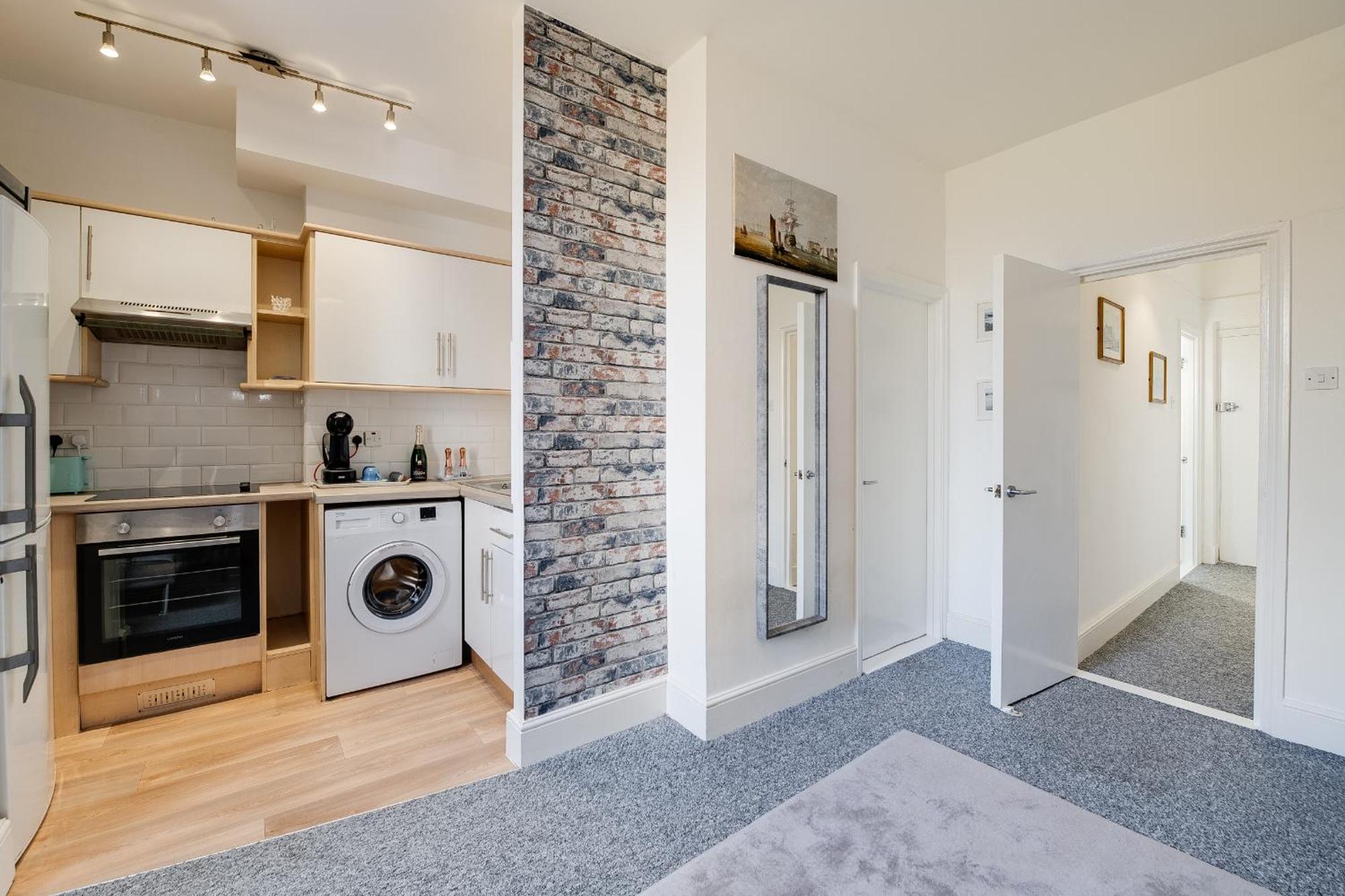 Dockyard Hideaway Nr Gunwharf Quays Apartment พอร์ตสมัธ ภายนอก รูปภาพ