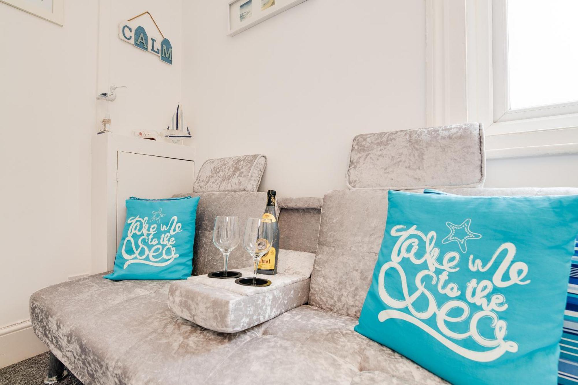 Dockyard Hideaway Nr Gunwharf Quays Apartment พอร์ตสมัธ ภายนอก รูปภาพ